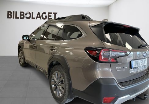 Subaru OUTBACK, 2024
