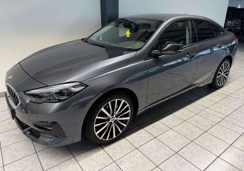 BMW 218, 2020