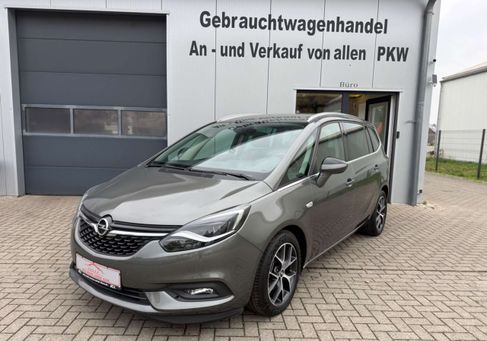 Opel Zafira, 2018