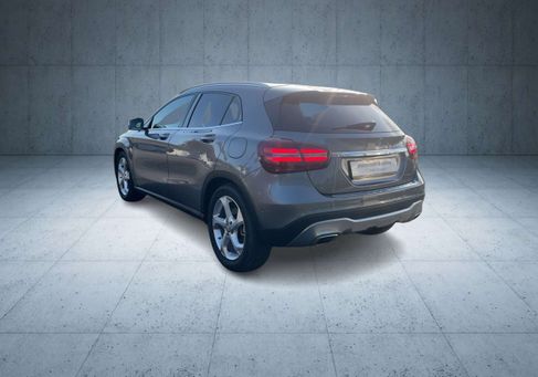 Mercedes-Benz GLA 200, 2017