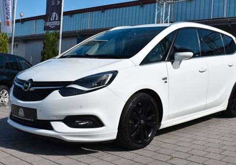 Opel Zafira, 2017