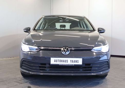 Volkswagen Golf, 2021