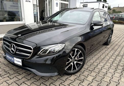 Mercedes-Benz E 200, 2020 3