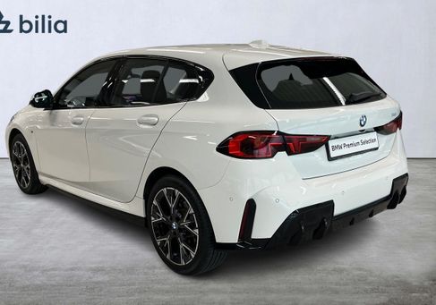 BMW 120, 2025 2