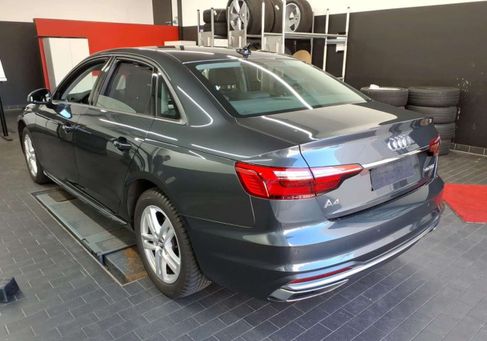 Audi A4, 2021 3