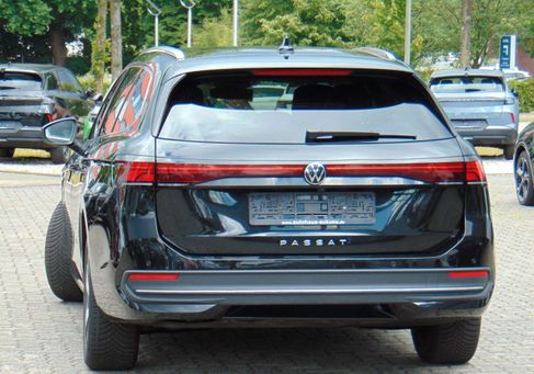 Volkswagen Passat Variant, 2025 3