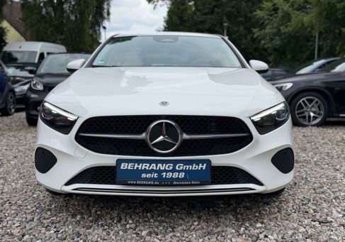 Mercedes-Benz A 180, 2023