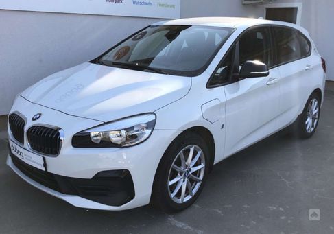 BMW 225, 2019