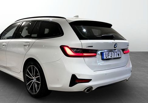 BMW 330, 2021