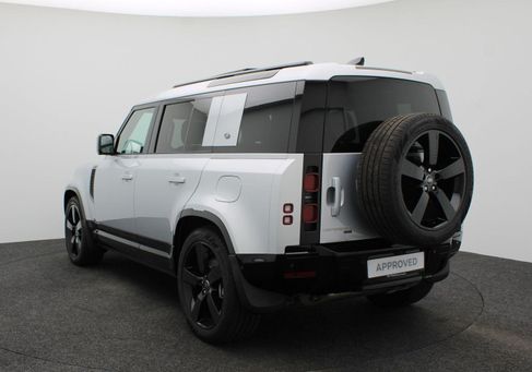 Land Rover Defender, 2023 3