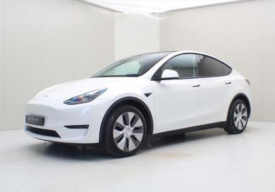 Tesla Model Y, 2023