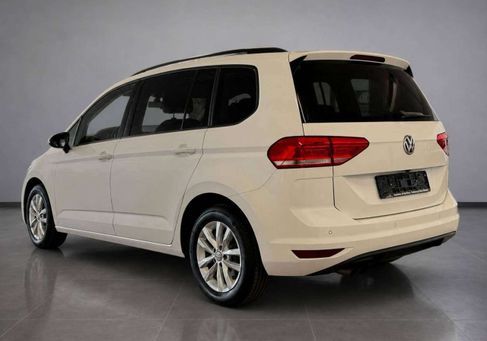 Volkswagen Touran, 2019 3