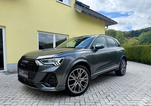 Audi Q3, 2022 2