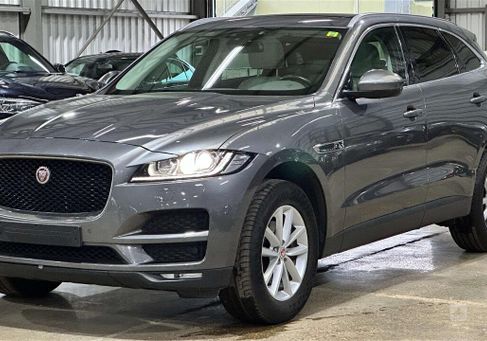 Jaguar F-Pace, 2017