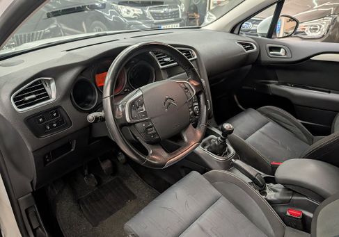 Peugeot 408, 2024