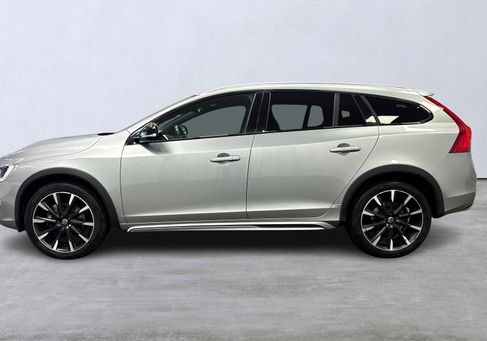 Volvo V60 Cross Country, 2017