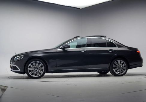 Mercedes-Benz E 450, 2022