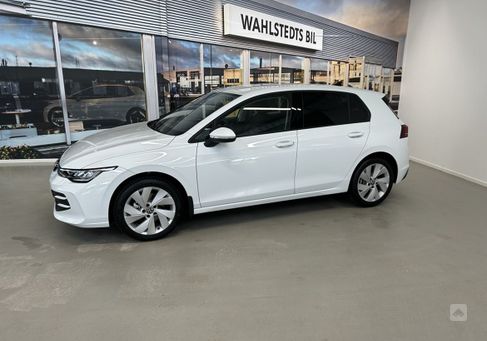 Volkswagen Golf, 2024