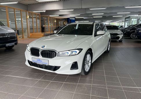 BMW 318, 2023