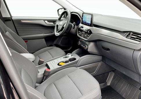 Ford Kuga, 2021
