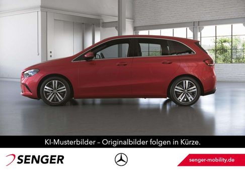 Mercedes-Benz B 250, 2022 3