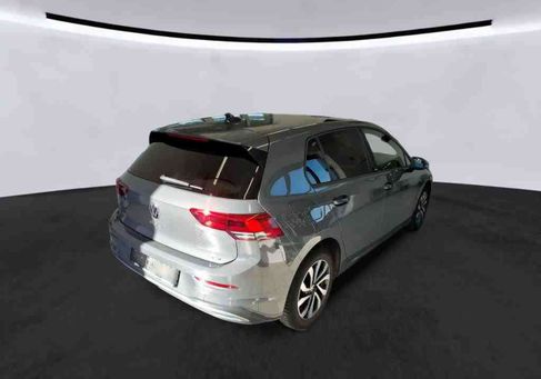 Volkswagen Golf, 2023 2