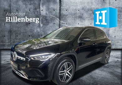 Mercedes-Benz GLA 200, 2021