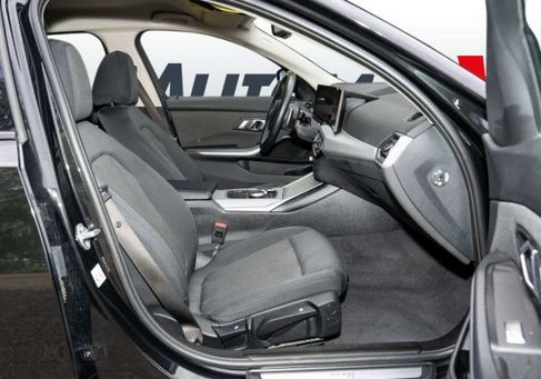 BMW 320, 2022
