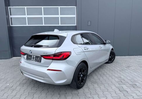 BMW 118, 2020