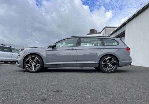 Volkswagen Passat Variant, 2023 2