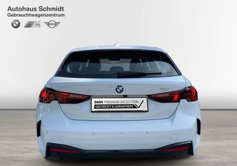 BMW 120, 2025