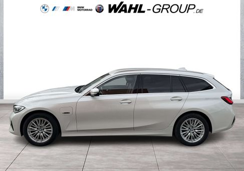 BMW 330, 2020