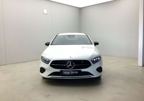 Mercedes-Benz A 180, 2025