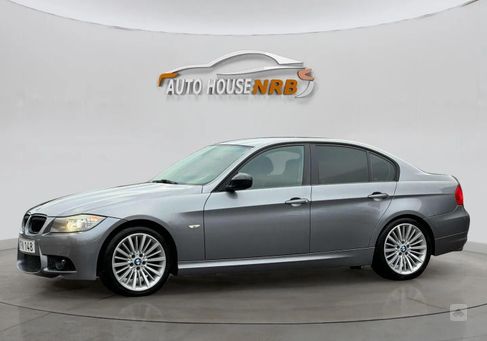 BMW 320, 2010