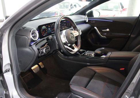 Mercedes-Benz A 200, 2022