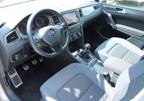 Volkswagen Golf, 2018 3