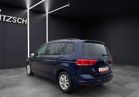 Volkswagen Touran, 2021 3