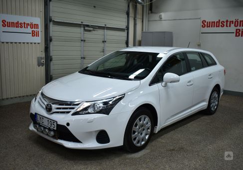 Toyota Avensis, 2012