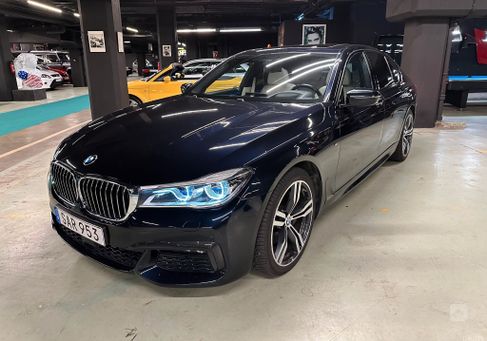BMW 740, 2016