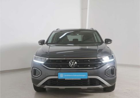 Volkswagen T-Roc, 2025 3