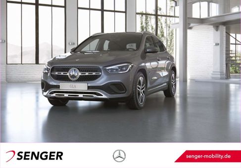 Mercedes-Benz GLA 220, 2020