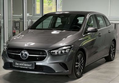 Mercedes-Benz B 180, 2023