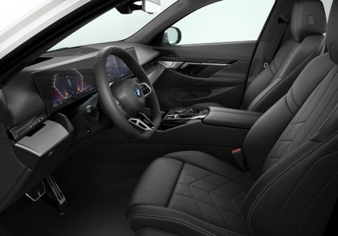 BMW 530, 2027 3