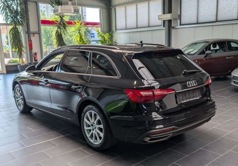 Audi A4, 2022