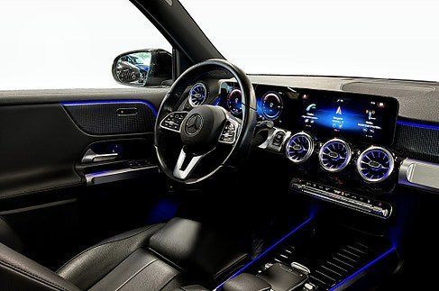 Mercedes-Benz EQB, 2022