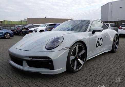 Porsche 992, 2023