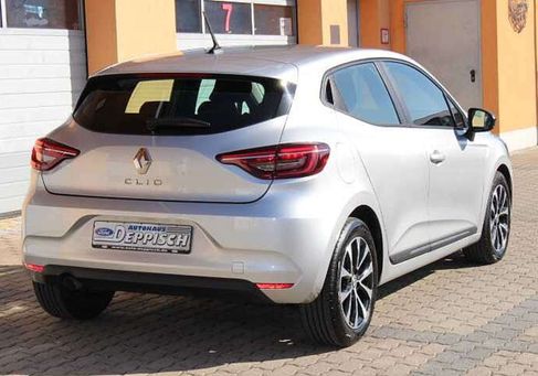 Renault Clio, 2023