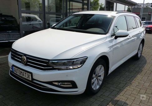 Volkswagen Passat Variant, 2022