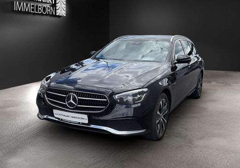 Mercedes-Benz E 300, 2021 3