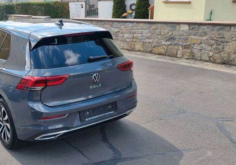 Volkswagen Golf, 2023